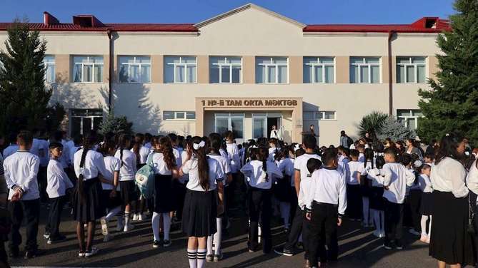 İşğaldan azad edilmiş ərazilərdə 7 məktəbdə ilk dəfə Bilik Günü qeyd edilir — FOTOLAR