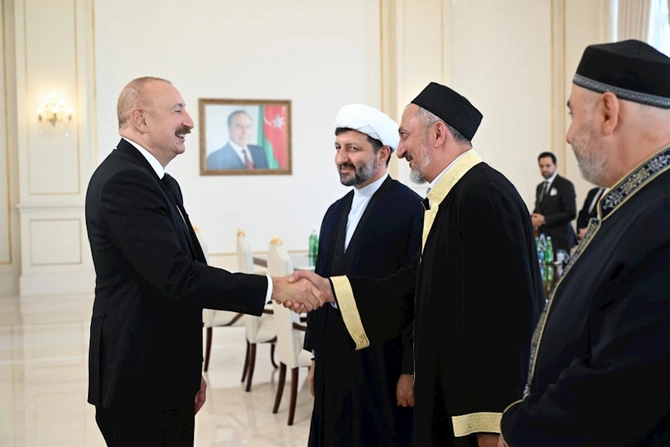 Prezident Bakıda keçirilən beynəlxalq konfransların iştirakçılarını qəbul etdi — FOTOLAR (YENİLƏNİB)