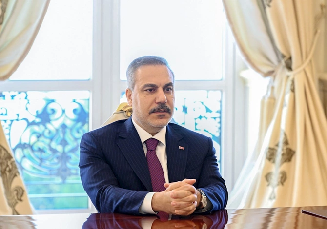 Prezident İlham Əliyev Türkiyənin xarici işlər nazirini qəbul edib — FOTOLAR