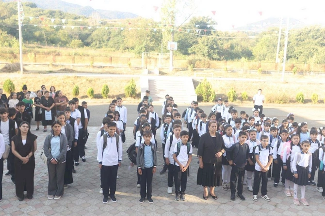 İşğaldan azad edilmiş ərazilərdə 7 məktəbdə ilk dəfə Bilik Günü qeyd edilir — FOTOLAR