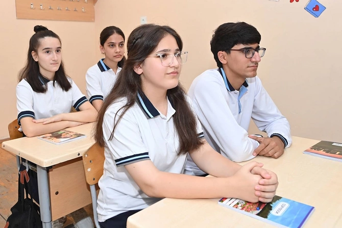Nazir Bilik Gününü 21 nömrəli məktəbdə qeyd etdi — FOTOLAR