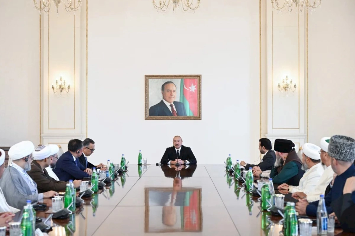 Prezident Bakıda keçirilən beynəlxalq konfransların iştirakçılarını qəbul etdi — FOTOLAR (YENİLƏNİB)
