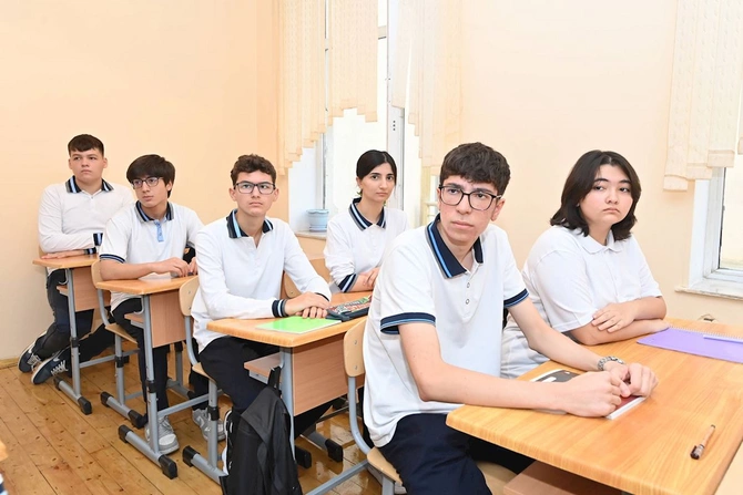 Nazir Bilik Gününü 21 nömrəli məktəbdə qeyd etdi — FOTOLAR