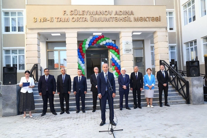 Hacıqabul şəhərində yeni məktəb binasının açılışı keçirildi — FOTOLAR