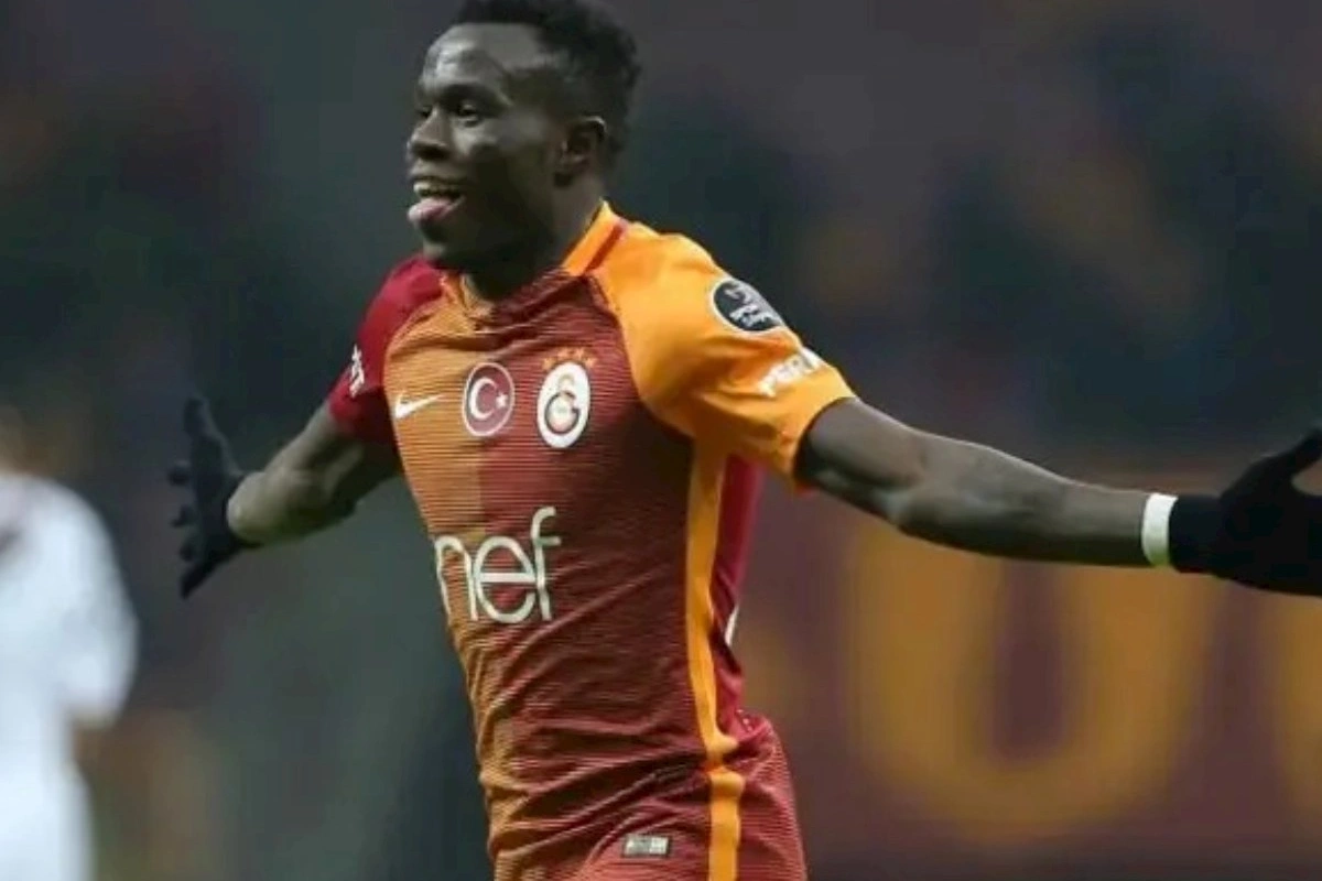 Qalatasaray və Fənərbağçanın sabiq ulduzu Yunanıstan klubuna keçdi