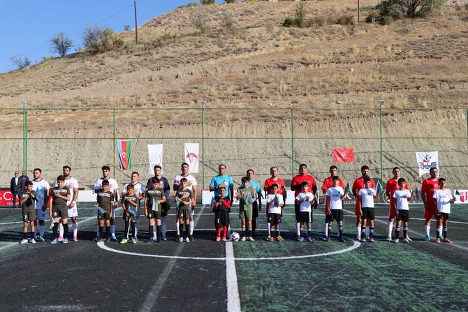 Naxçıvanda ilk Minifutbol Kuboku başa çatıb — FOTOLAR