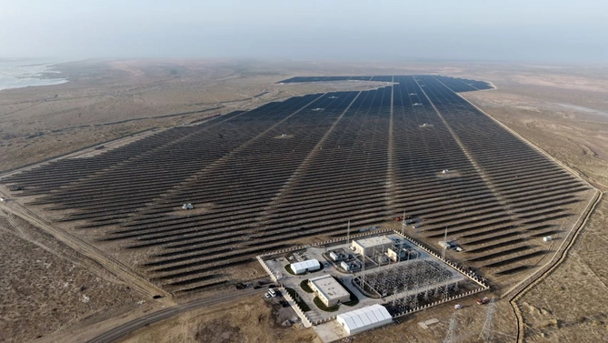 Prezident “Qobustan” Günəş Elektrik Stansiyasının açılışında — FOTOLAR Prezident “Qobustan” Günəş Elektrik Stansiyasının açılışında — FOTOLAR