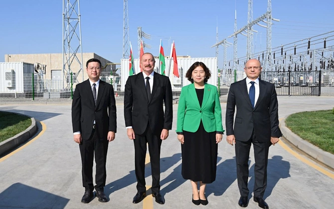 Prezident “Qobustan” Günəş Elektrik Stansiyasının açılışında — FOTOLAR Prezident “Qobustan” Günəş Elektrik Stansiyasının açılışında — FOTOLAR