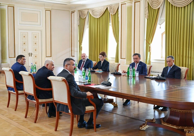 Prezident İlham Əliyev TDT-yə üzv ölkələrin təhlükəsizlik üzrə rəhbər şəxslərini qəbul edib — FOTOLAR (yenilənib)