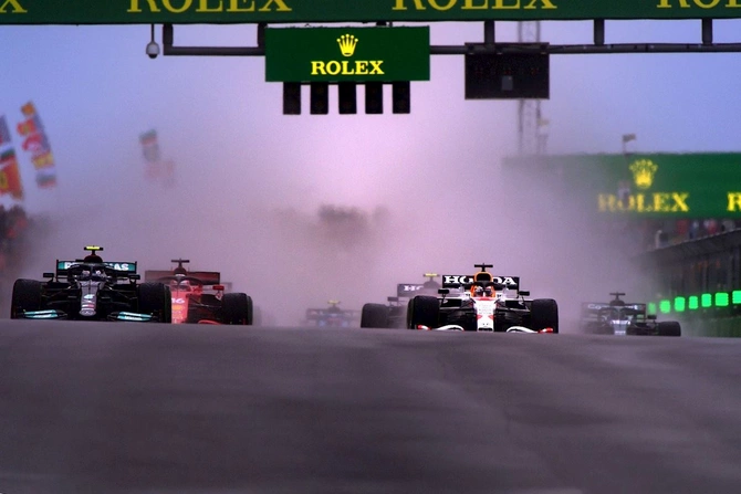Formula 1 altı illik fasilədən sonra İstanbula qayıdır — Tarix açıqlandı (FOTOLAR)