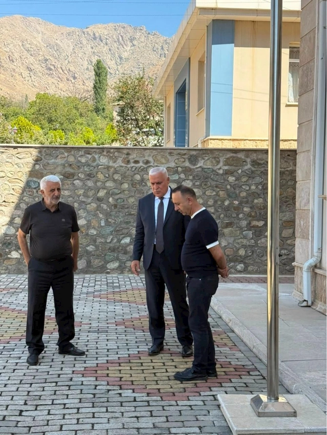 Milli Məclisin deputatı Vüqar Rəhimzadə Ordubadda seçiciləri ilə növbəti görüşünü keçirib — FOTOLAR