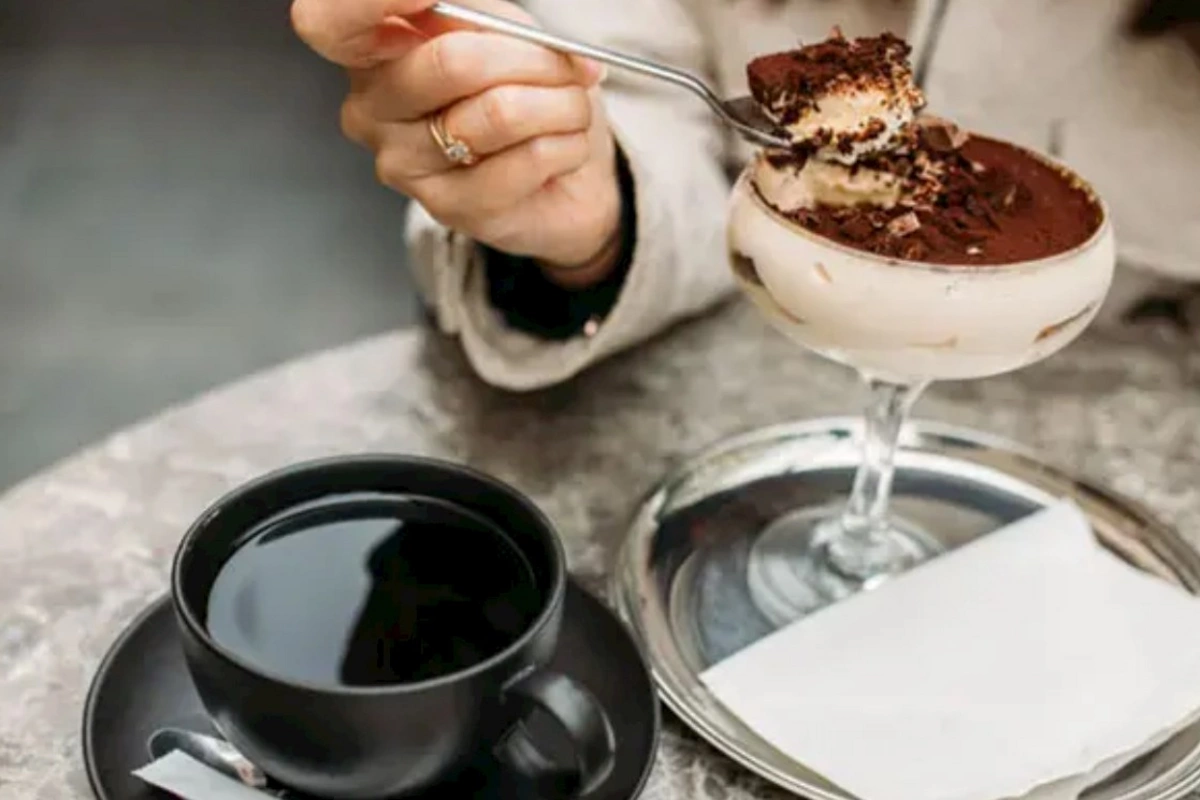 Tiramisu dadında atom şirniyyatı — 10 dəqiqəyə hazır