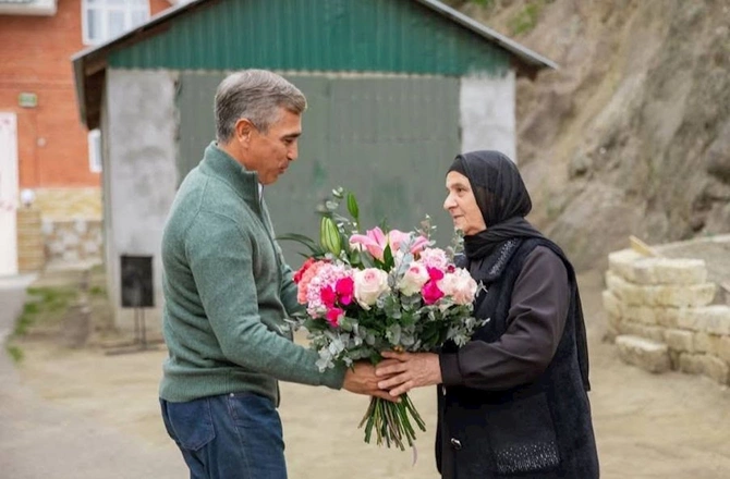 Pəncəlinin ailəsində xoş gün: Anar Ələkbərov da iştirak etdi — FOTOLAR Pəncəlinin ailəsində xoş gün: Anar Ələkbərov da iştirak etdi — FOTOLAR