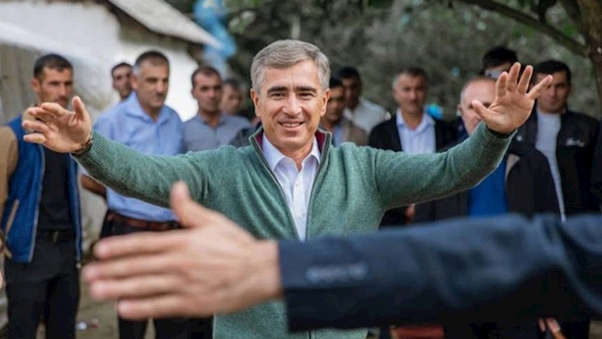 Pəncəlinin ailəsində xoş gün: Anar Ələkbərov da iştirak etdi — FOTOLAR Pəncəlinin ailəsində xoş gün: Anar Ələkbərov da iştirak etdi — FOTOLAR