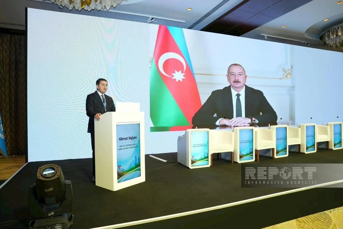 Hikmət Hacıyev konfrans iştirakçılarına təşəkkür etdi