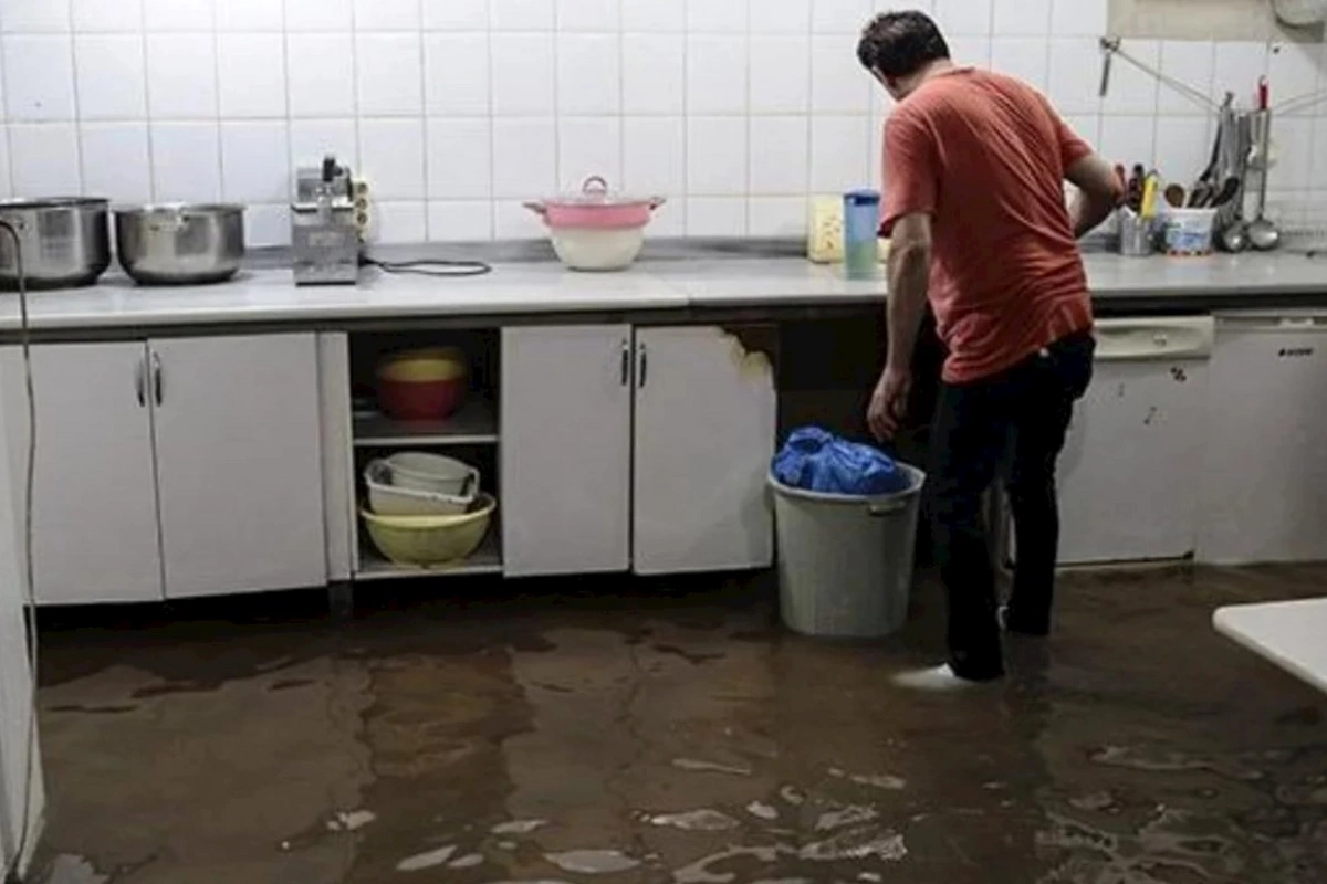 Qonşunun səhvi sizə baha başa gələ bilər: Hansı halda zərəri siz ödəyirsiniz?