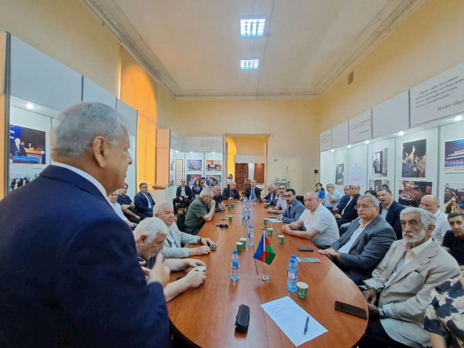 “Müstəqillik Bəyannaməsi – 35” adlı tədbir keçirilib — FOTOLAR “Müstəqillik Bəyannaməsi – 35” adlı tədbir keçirilib — FOTOLAR