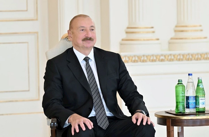 Prezident BMT-nin Azərbaycanda yeni təyin olunmuş rezident əlaqələndiricisini qəbul edib — FOTOLAR Prezident BMT-nin Azərbaycanda yeni təyin olunmuş rezident əlaqələndiricisini qəbul edib — FOTOLAR