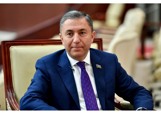 Deputat: Tibb işçilərinin maaş artımı səhiyyədə yeni imkanlar yaradacaq Deputat: Tibb işçilərinin maaş artımı səhiyyədə yeni imkanlar yaradacaq