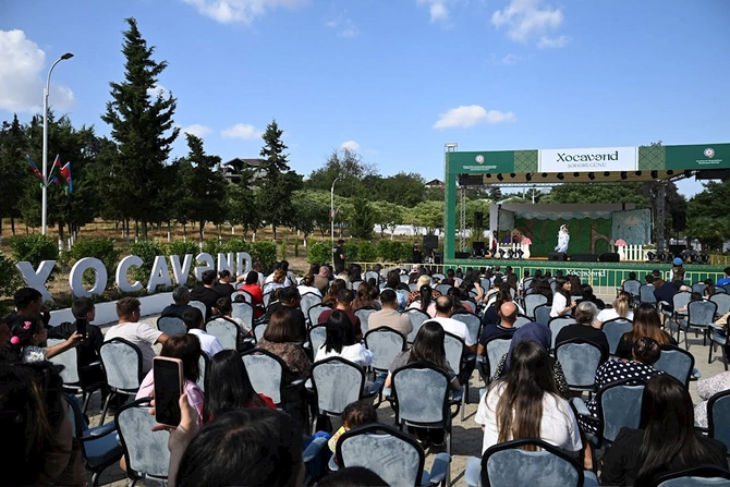 Xocavənddə Füzuli teatrının Şəngülüm, Şüngülüm, Məngülüm” nağıl-tamaşası nümayiş olunub — FOTOLAR