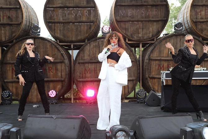 Şamaxıda ikigünlük Üzüm və Şərab Festivalı başa çatdı — FOTOLAR Şamaxıda ikigünlük Üzüm və Şərab Festivalı başa çatdı — FOTOLAR