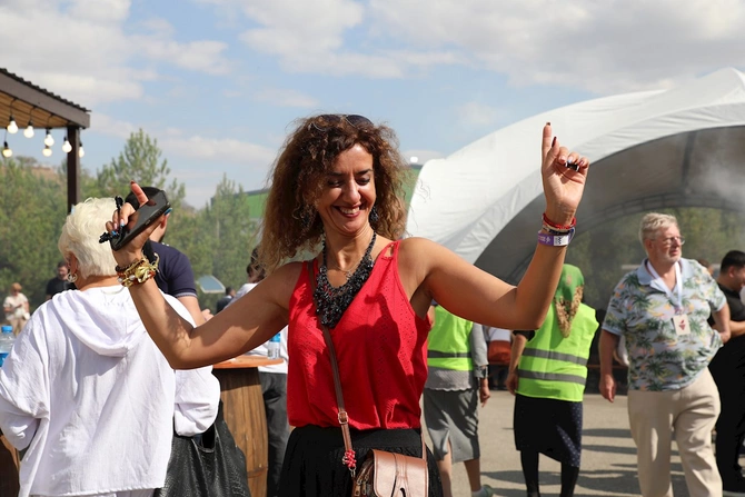 Şamaxıda ikigünlük Üzüm və Şərab Festivalı başa çatdı — FOTOLAR Şamaxıda ikigünlük Üzüm və Şərab Festivalı başa çatdı — FOTOLAR