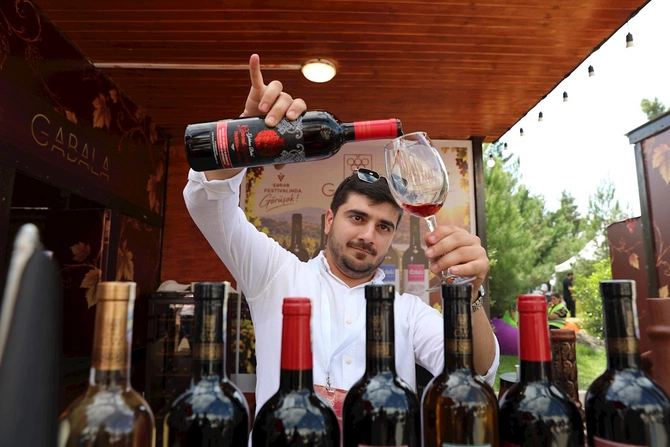 Şamaxıda ikigünlük Üzüm və Şərab Festivalı başa çatdı — FOTOLAR Şamaxıda ikigünlük Üzüm və Şərab Festivalı başa çatdı — FOTOLAR