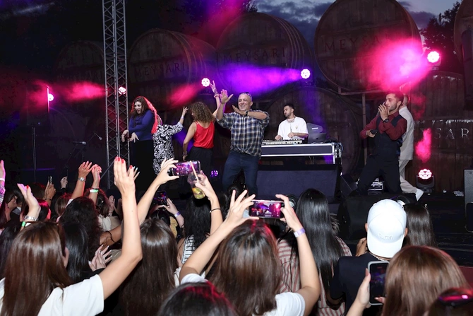 Şamaxıda ikigünlük Üzüm və Şərab Festivalı başa çatdı — FOTOLAR Şamaxıda ikigünlük Üzüm və Şərab Festivalı başa çatdı — FOTOLAR