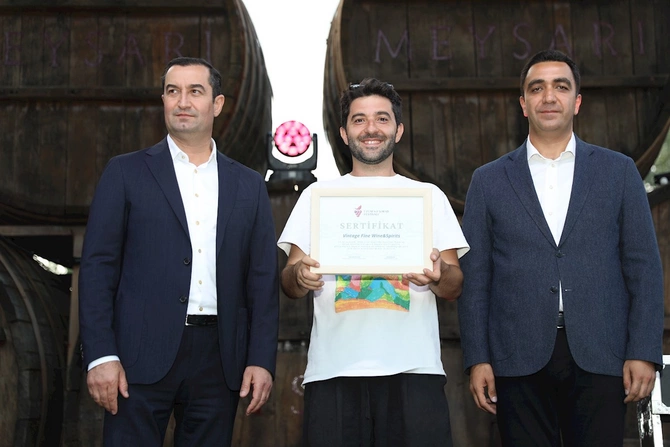 Şamaxıda ikigünlük Üzüm və Şərab Festivalı başa çatdı — FOTOLAR Şamaxıda ikigünlük Üzüm və Şərab Festivalı başa çatdı — FOTOLAR