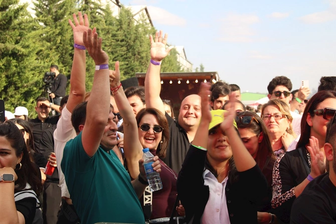 Şamaxıda ikigünlük Üzüm və Şərab Festivalı başa çatdı — FOTOLAR Şamaxıda ikigünlük Üzüm və Şərab Festivalı başa çatdı — FOTOLAR