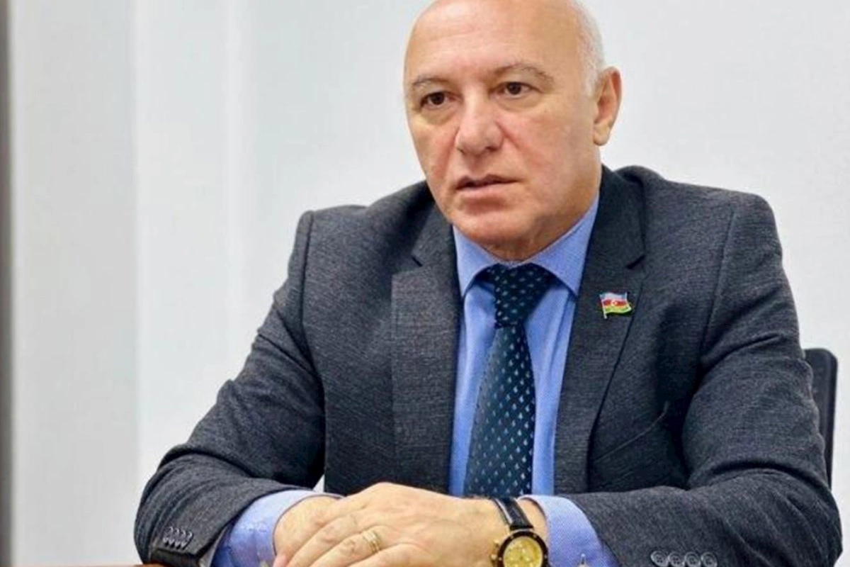 “Şəhərdəki tıxaclara görə vətəndaşlardan üzr istəməlidirlər”