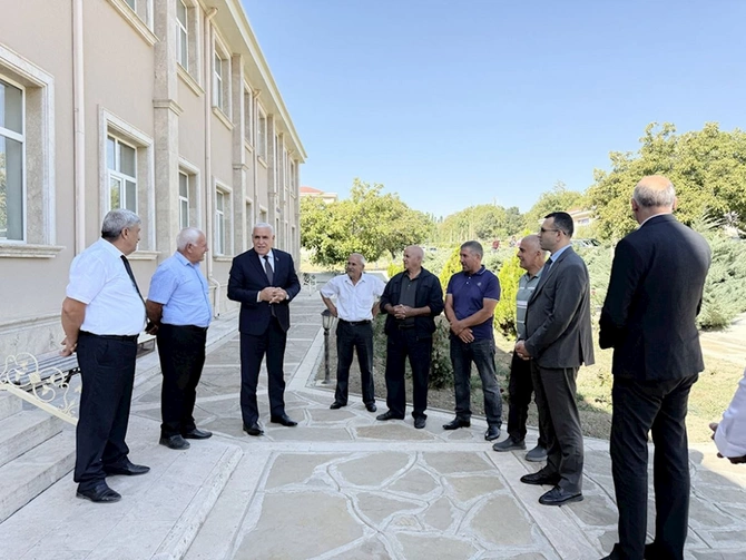 Milli Məclisin deputatı Vüqar Rəhimzadə Culfada seçiciləri ilə növbəti görüşünü keçirib — FOTOLAR