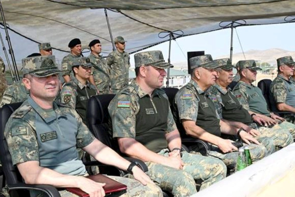 Zakir Həsənov hərbi polisin döyüş hazırlığını izləyib — FOTOLAR