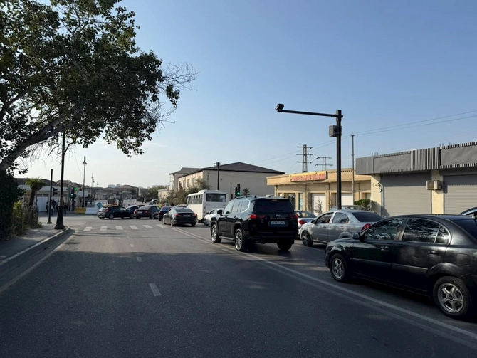 Binəqədi yolu bağlandı, sakinlər yolda qaldı — AAYDA-dan reaksiya (FOTOLAR)