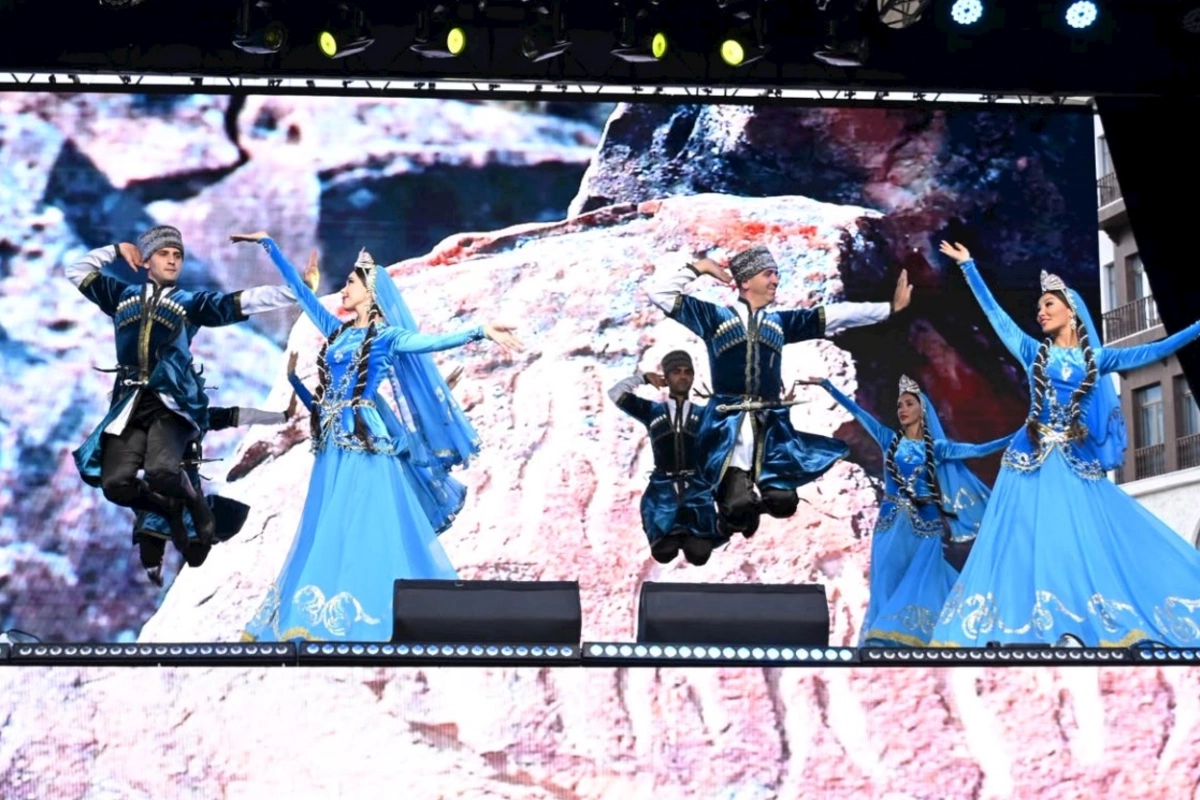Xankəndidə möhtəşəm bayram konserti keçirildi — FOTOLAR