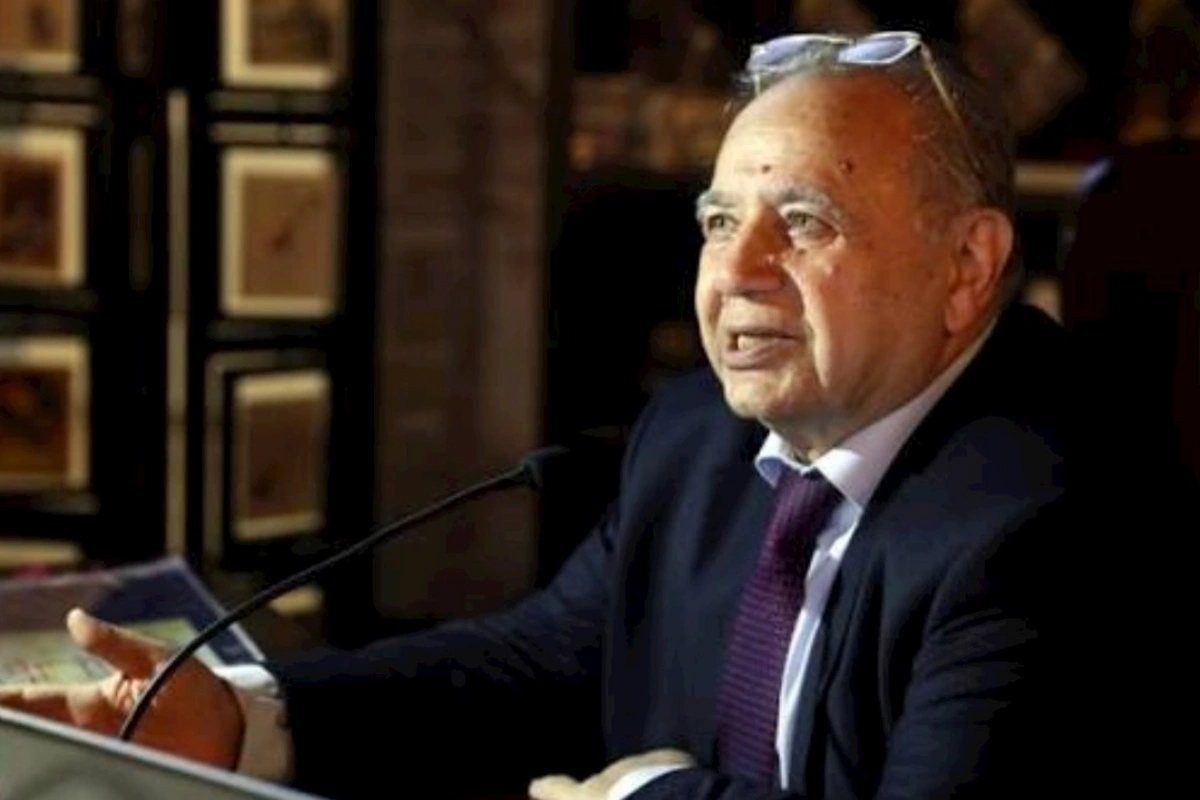 Albaniya göydən düşmə dövlət deyil — Həsən Həsənov