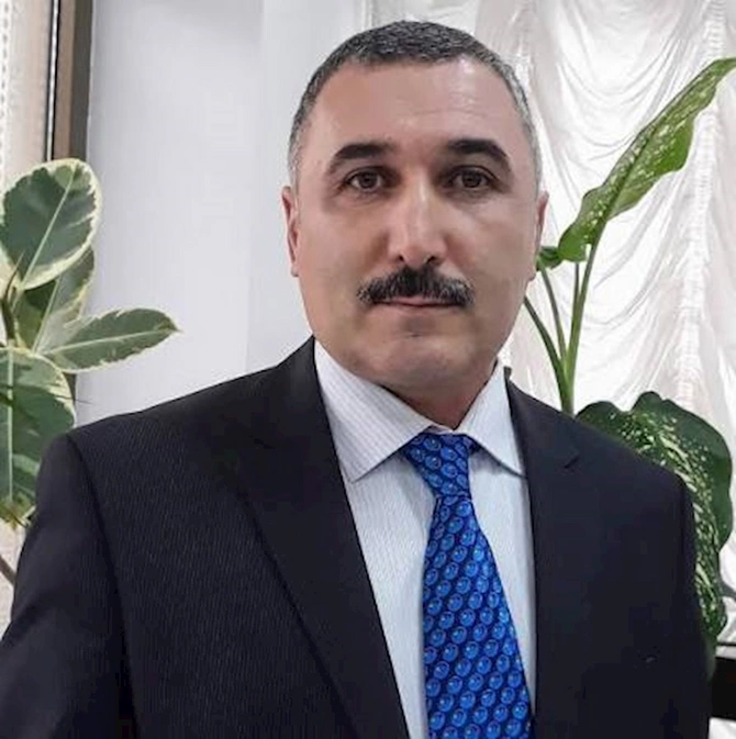 Məktəblərdə vahid geyimlə bağlı yeni qaydalar açıqlandı Məktəblərdə vahid geyimlə bağlı yeni qaydalar açıqlandı
