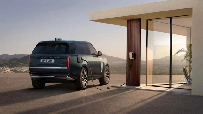 Range Rover ilk elektrikli modelini satışa çıxardı: Qiyməti gözqamaşdırır — FOTOLAR