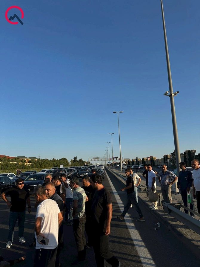 Bakıda piyada qadın vuruldu — FOTOLAR Bakıda piyada qadın vuruldu — FOTOLAR