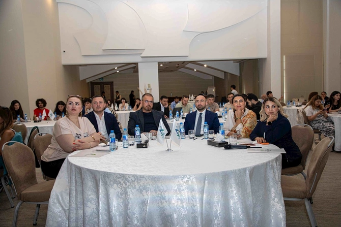 “Azərsun Holdinq” jurnalistlər üçün təlim keçirdi — FOTOLAR