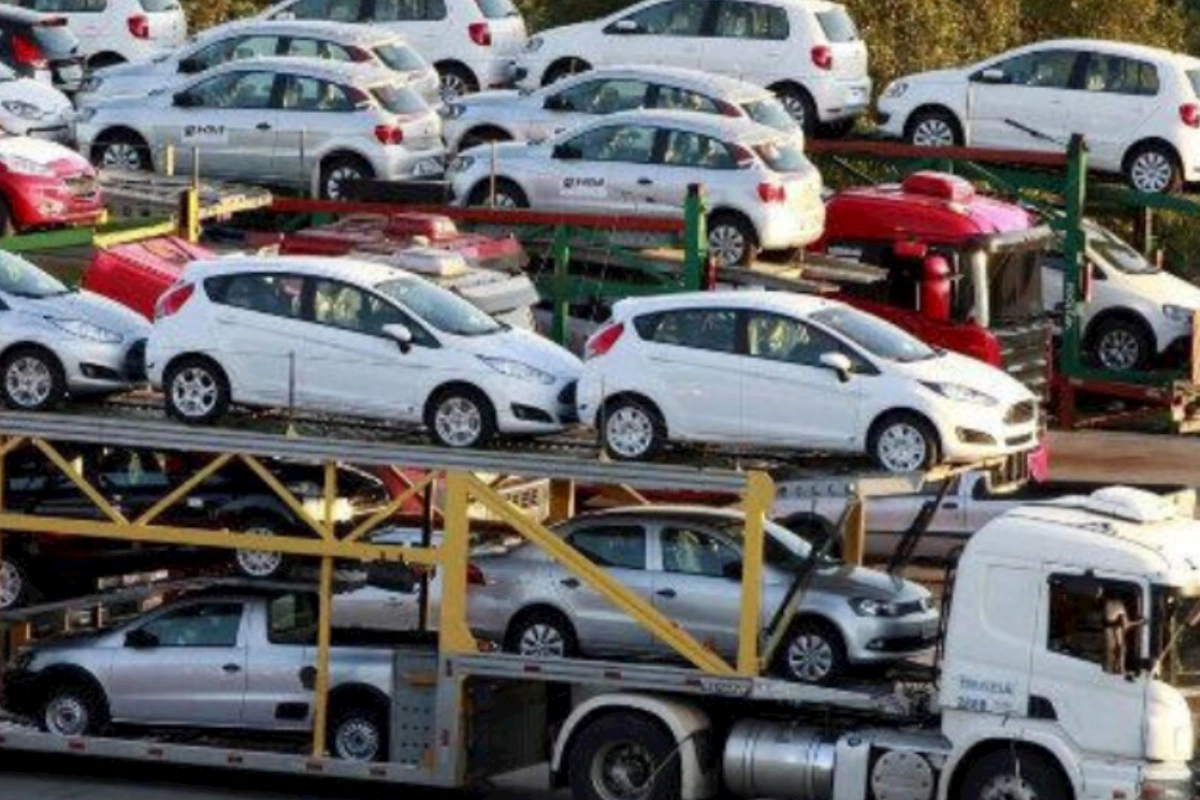Xaricdən gətirilən avtomobillər üzrə gömrük prosedurları sadələşdirilir