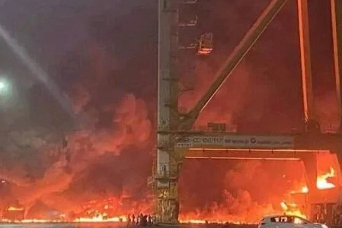 İranda yanacaq tankeri partladı: ölənlər var