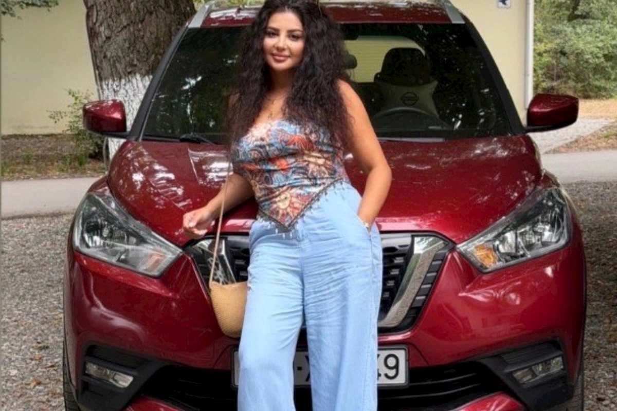 “Maşın şou”da qazandığı avtomobillə foto paylaşdı