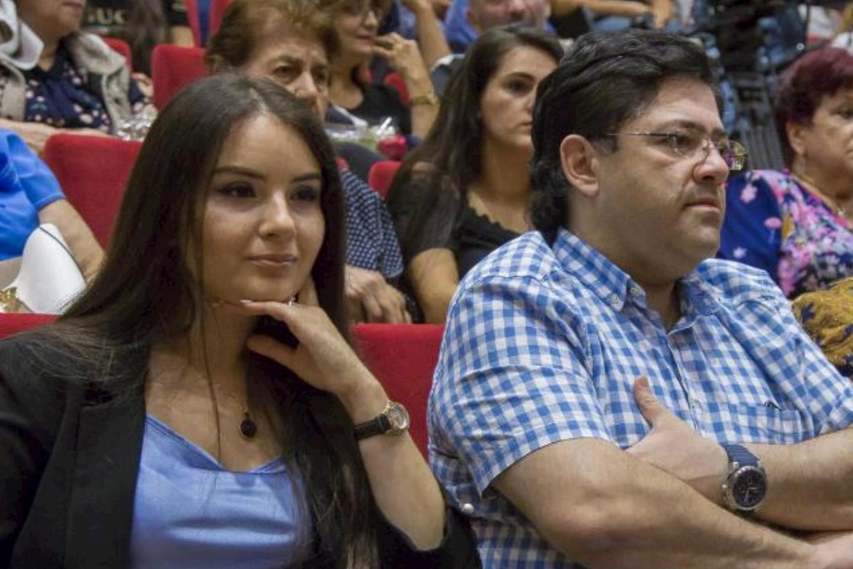 Ayseldən Murad Adıgözəlzadə ilə bağlı xəbərə reaksiya