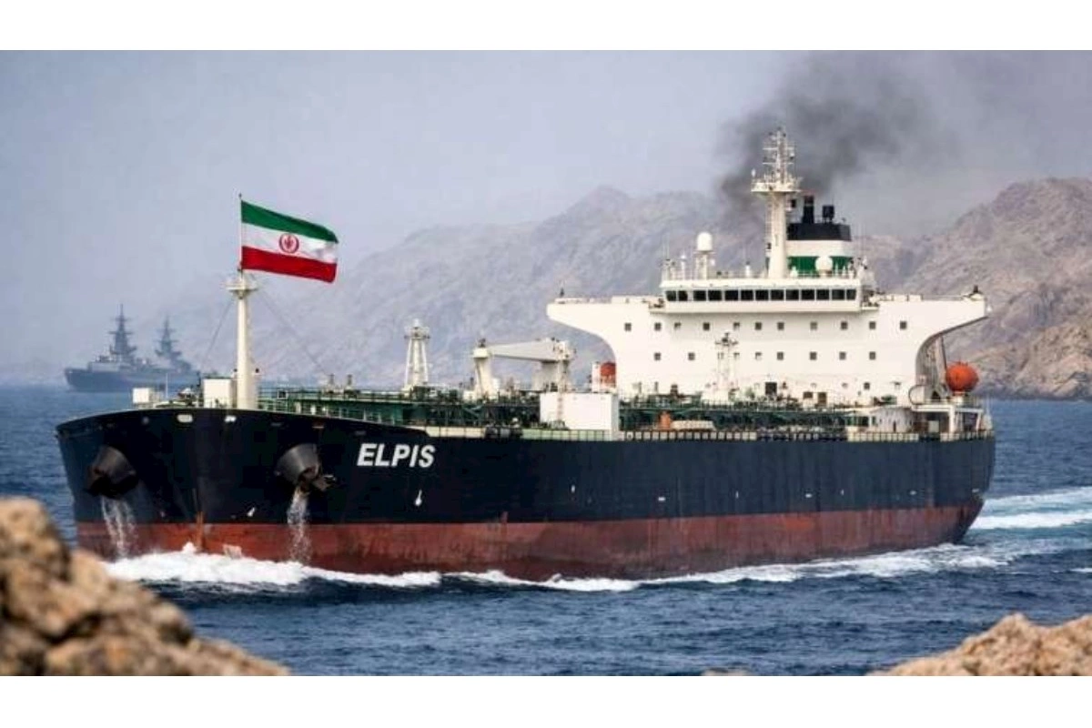 İran tankeri Oman körfəzində batdı