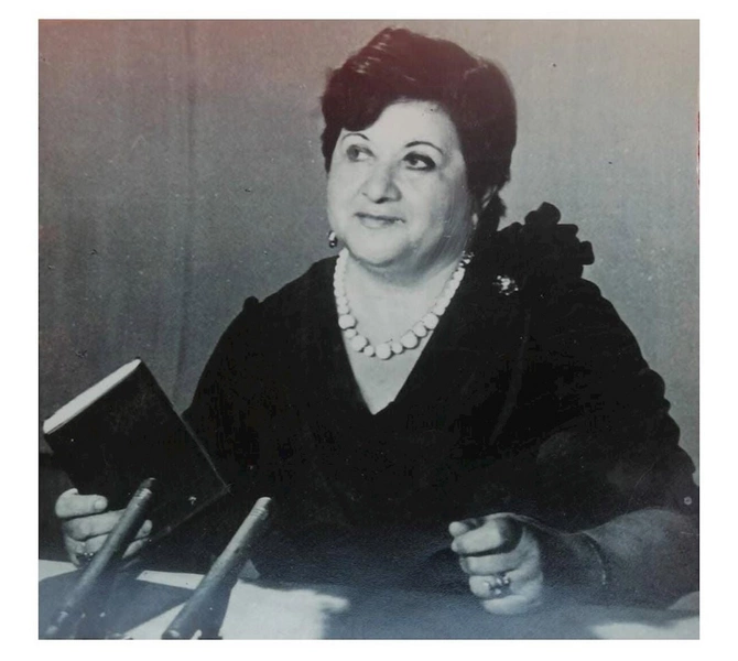 Əməkdar artist komaya düşüb — FOTOLAR Əməkdar artist komaya düşüb — FOTOLAR