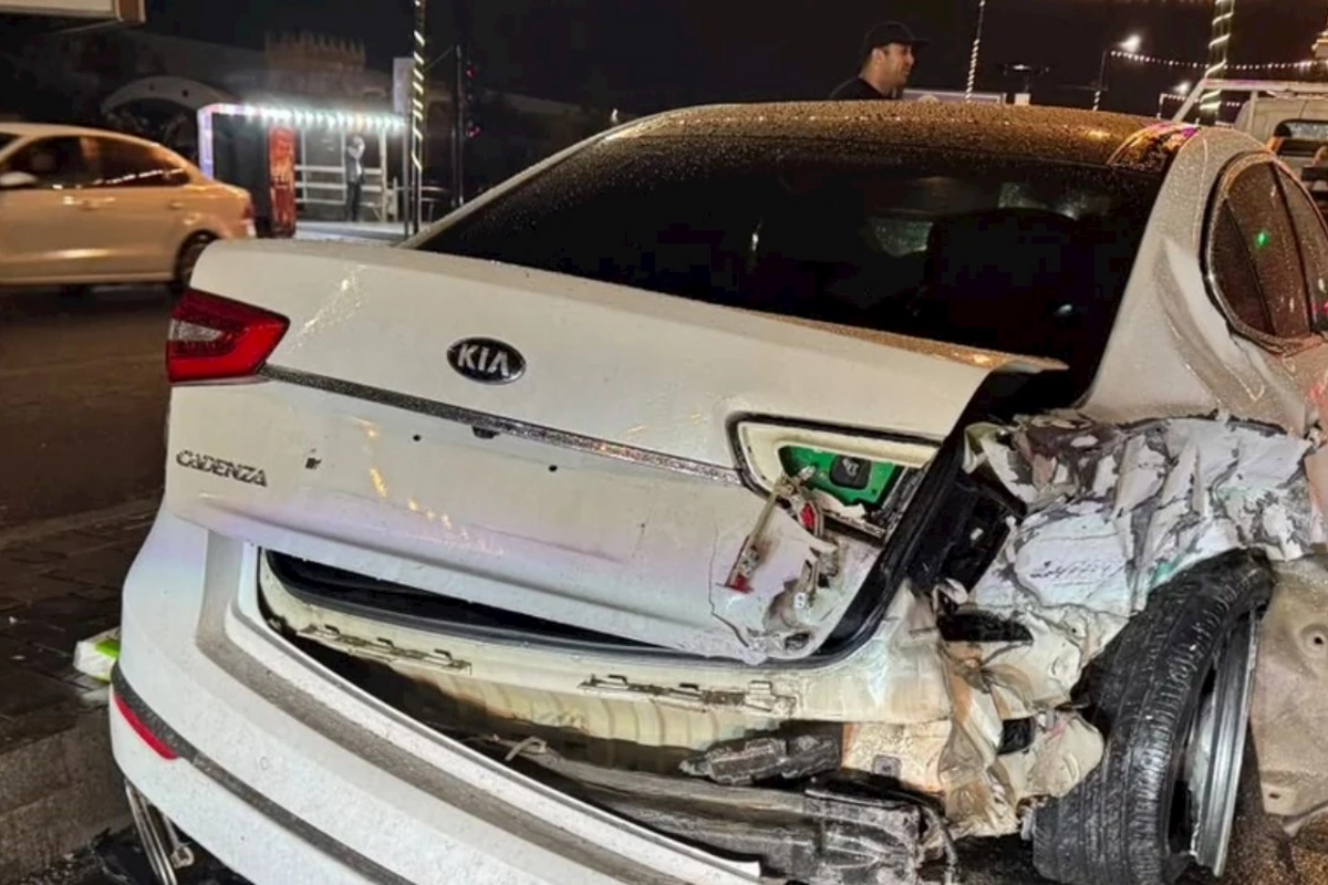 Sumqayıtda dörd avtomobil toqquşub, 5 nəfər xəsarət alıb
