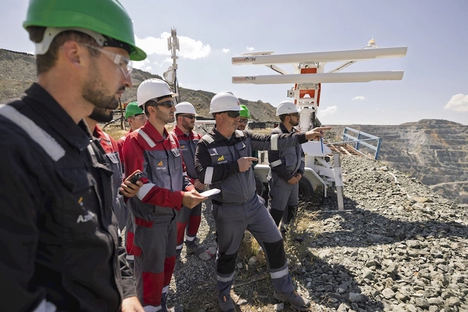 “AzerGold” Söyüdlü qızıl yatağında ilk qazma-partlayış əməliyyatını həyata keçirib — FOTOLAR “AzerGold” Söyüdlü qızıl yatağında ilk qazma-partlayış əməliyyatını həyata keçirib — FOTOLAR