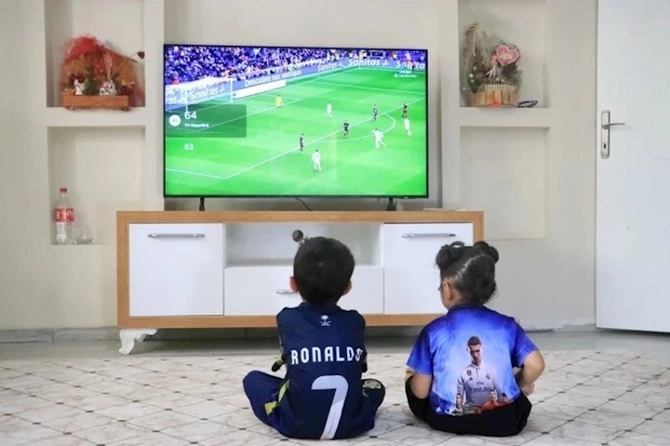 Oğluna Ronaldonun adını qoydu: Ailəsi etiraz etsə də, fikrindən dönmədi — FOTOLAR Oğluna Ronaldonun adını qoydu: Ailəsi etiraz etsə də, fikrindən dönmədi — FOTOLAR