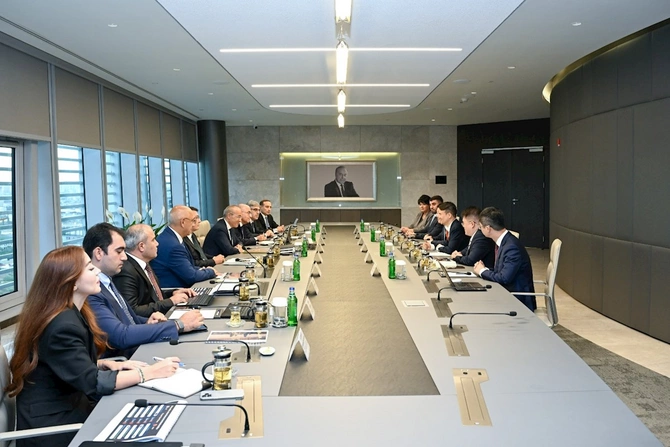 Azərbaycan Huawei Technology” şirkəti ilə əməkdaşlıq perspektivlərini müzakirə edib — FOTOLAR Azərbaycan Huawei Technology” şirkəti ilə əməkdaşlıq perspektivlərini müzakirə edib — FOTOLAR